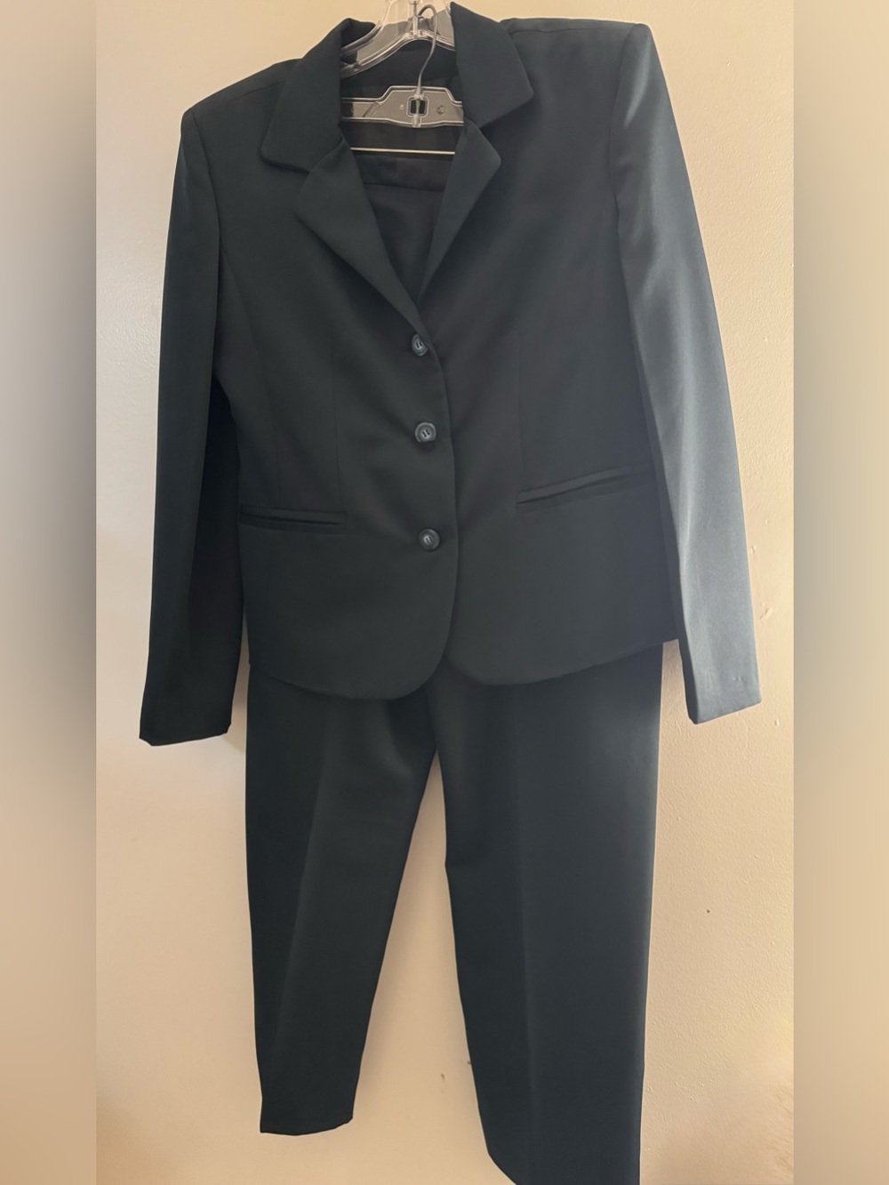 Classic Deepest Navy/Black Women's Two-Piece Suit -Tailored Blazer & Pants - EUC